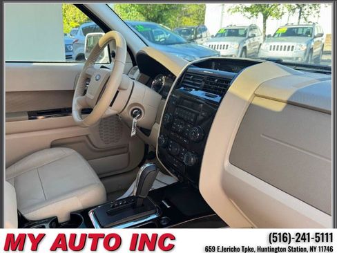 Used 2010 Ford Escape Limited AWD/4WD image 27