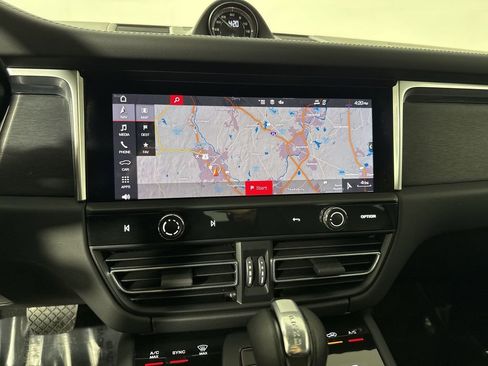 Certified 2022 Porsche Macan GTS image 27