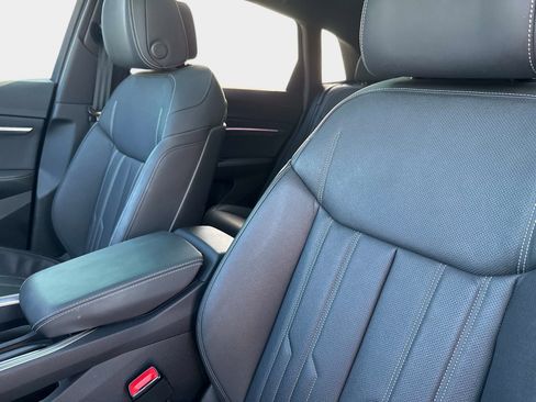 Used 2024 Audi SQ8 e-tron Premium Plus w/ Black Optic Package image 21