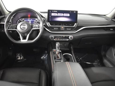 Certified 2024 Nissan Altima 2.5 SR w/ SR Premium Package AWD/4WD image 30