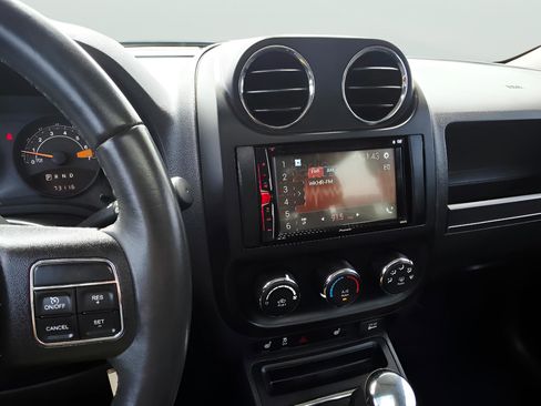 Used 2017 Jeep Patriot High Altitude image 25