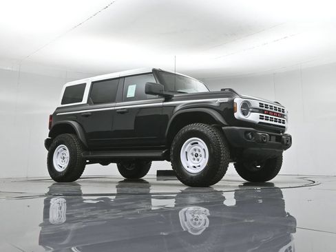 New 2026 Ford Bronco Heritage Edition AWD/4WD image 3