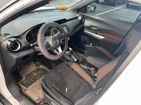 Used 2018 Nissan Kicks SR w/ Exterior Package FWD image 22