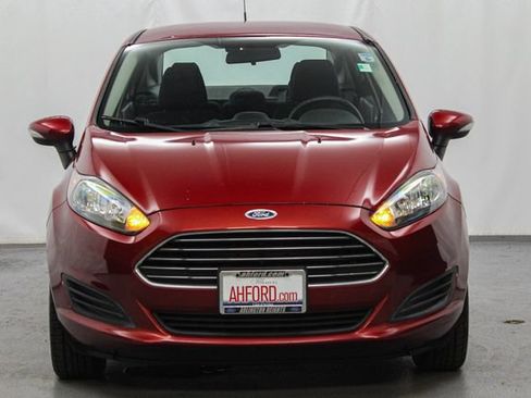 Used 2014 Ford Fiesta SE FWD image 3
