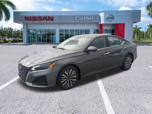 New 2025 Nissan Altima 2.5 SV w/ SV Premium Package image 2