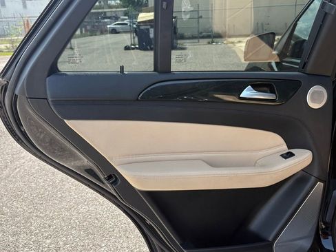 Used 2017 Mercedes-Benz GLE 43 AMG 4MATIC image 13