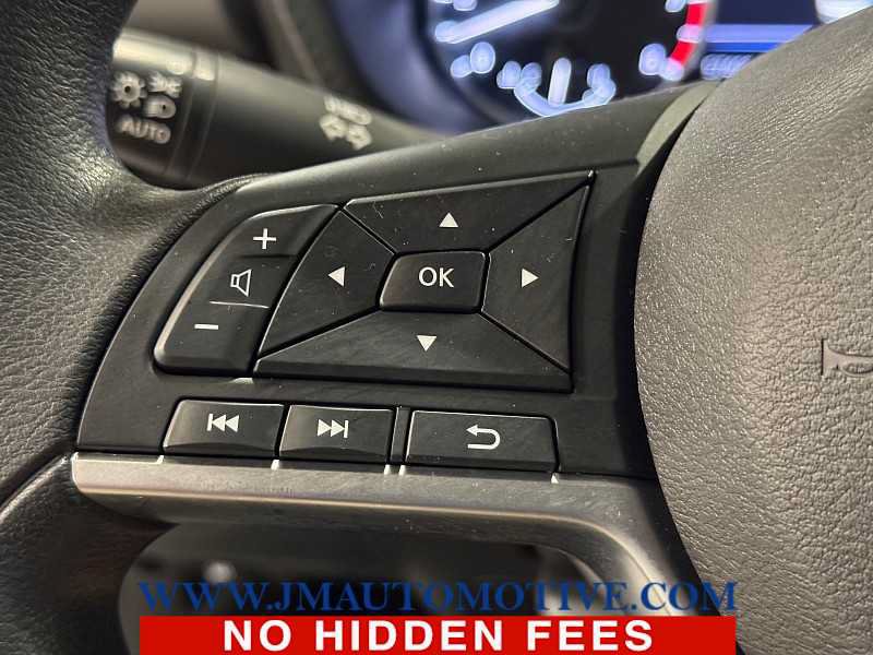 Used 2024 Nissan Sentra SV FWD image 34
