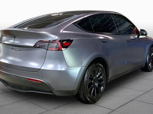 Used 2021 Tesla Model Y Long Range AWD/4WD image 11