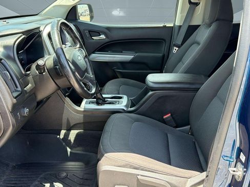 Used 2019 Chevrolet Colorado LT w/ LT Convenience Package RWD image 5
