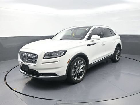 Used 2022 Lincoln Nautilus Reserve w/ Equipment Group 201A AWD/4WD image 3