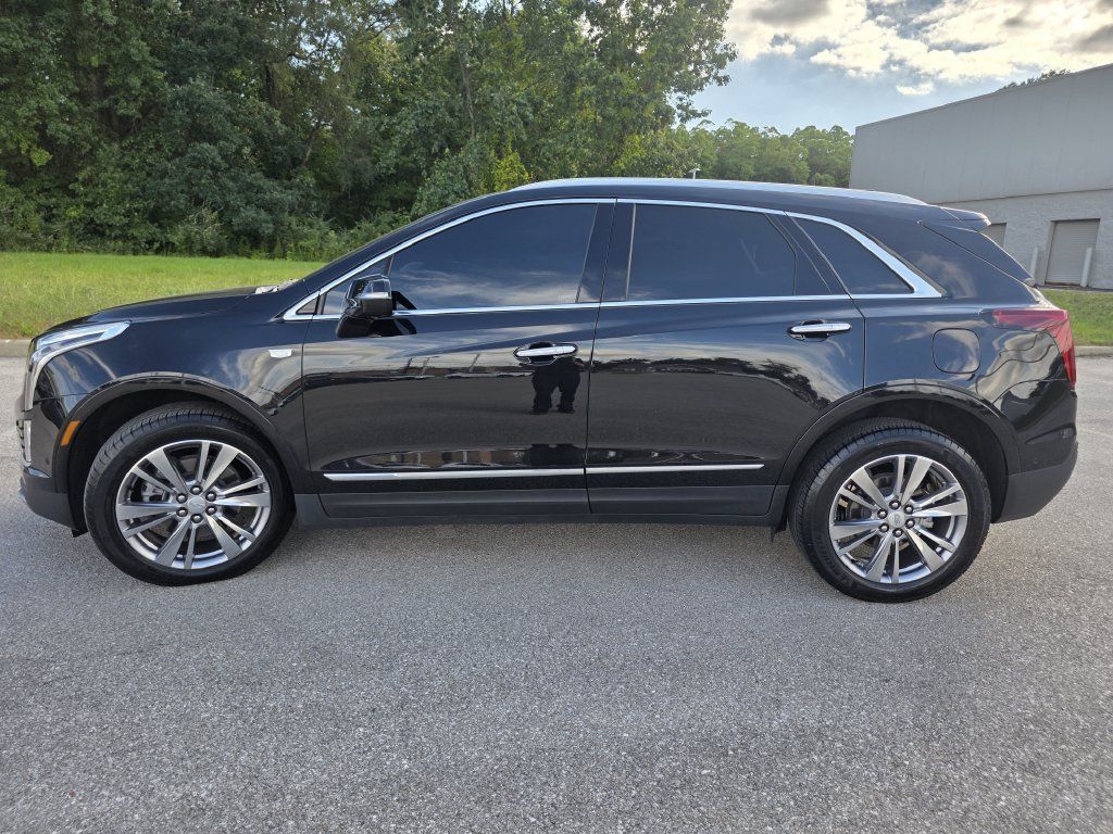 Used 2024 Cadillac XT5 Premium Luxury w/ Technology Package AWD/4WD image 6