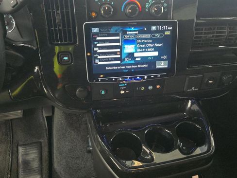 Used 2023 GMC Savana 2500 image 8