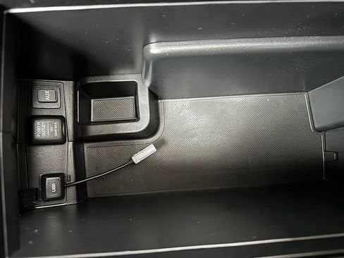 Used 2012 Honda CR-V EX-L image 17