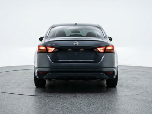 Used 2025 Nissan Altima 2.5 SV image 7