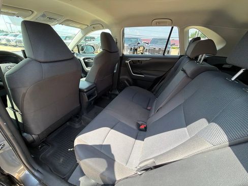 Used 2020 Toyota RAV4 LE w/ All Weather Liner Package AWD/4WD image 21