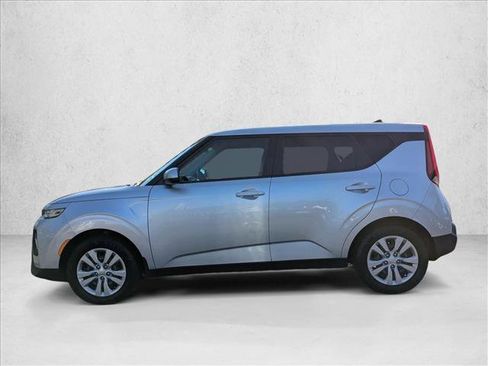 Used 2020 Kia Soul LX image 9