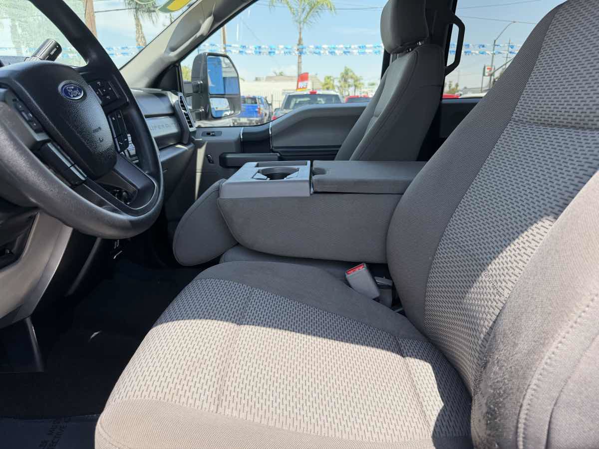 Used 2017 Ford F250 XLT w/ XLT Value Package AWD/4WD image 19