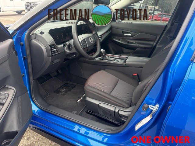 Used 2026 Nissan Sentra SR w/ Floor Mat Package FWD image 7