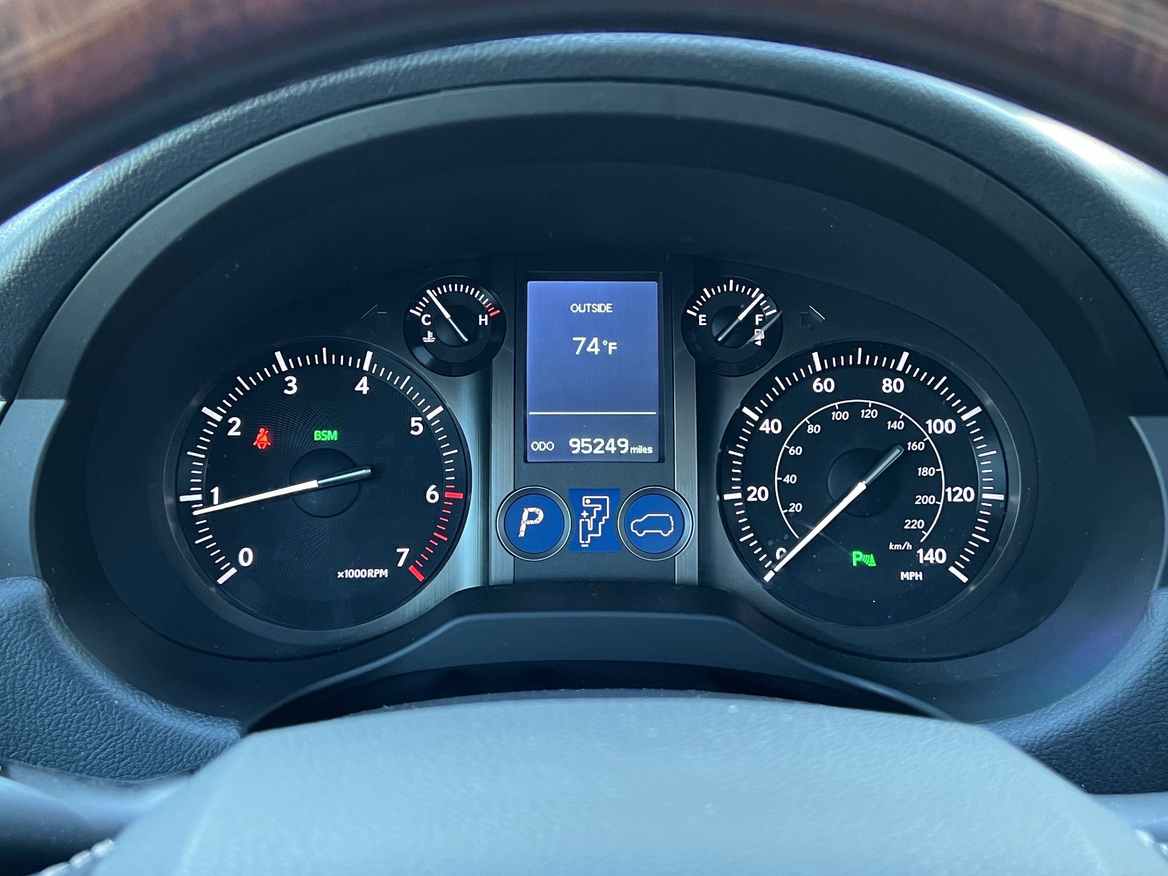 Used 2016 Lexus GX 460 w/ Premium Package AWD/4WD image 21