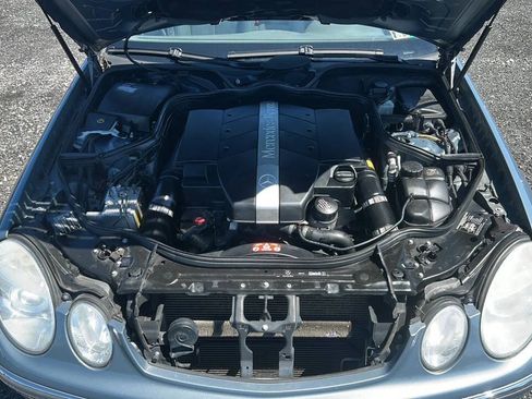 Used 2005 Mercedes-Benz E 320 4MATIC Sedan image 14