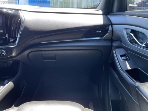 Used 2023 Chevrolet Traverse LT w/ LPO, Floor Liner Package FWD image 33