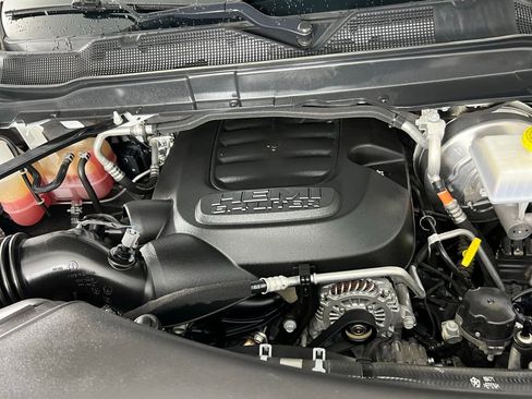 Used 2024 RAM 2500 Big Horn w/ Bed Utility Group image 32