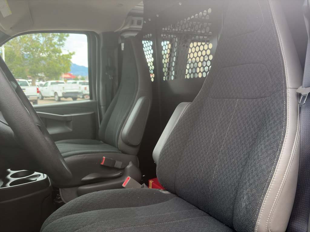 Used 2025 GMC Savana 2500 w/ Driver Convenience Package RWD image 18