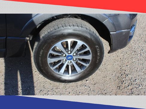 Used 2016 Ford Expedition EL XLT AWD/4WD image 30