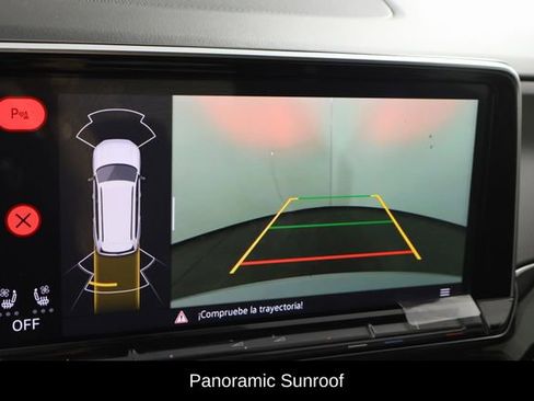 Used 2025 Volkswagen Atlas Peak Edition SE image 5