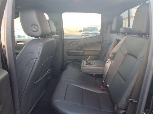 New 2026 GMC Canyon Elevation w/ Convenience Package image 8