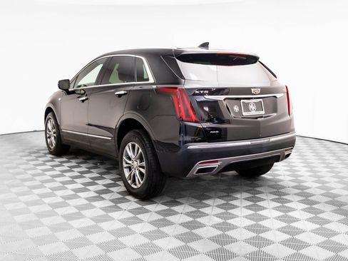 Certified 2022 Cadillac XT5 Premium Luxury w/ Technology Package image 3