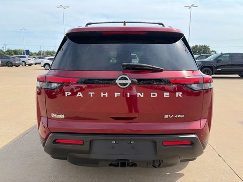 Used 2022 Nissan Pathfinder SV w/ SV Premium Package AWD/4WD image 4
