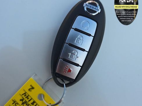 Used 2017 Nissan Rogue Sport SL w/ SL Premium Package AWD/4WD image 34