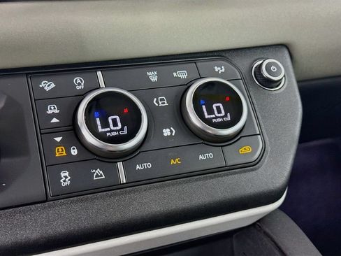 Used 2020 Land Rover Defender 110 First Edition AWD/4WD image 15