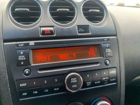 Used 2012 Nissan Altima 2.5 S w/ 20th Anniversary Pkg image 28