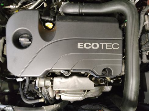 Used 2020 Chevrolet Equinox LT FWD image 30