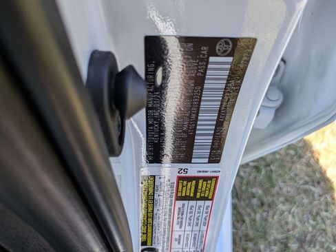 Used 2024 Toyota Camry SE image 29