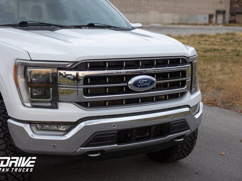 Used 2023 Ford F150 Lariat w/ Equipment Group 502A High image 3