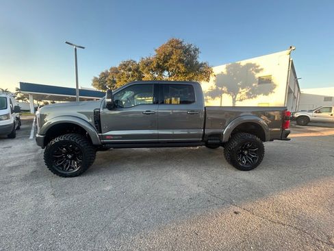 New 2026 Ford F250 Lariat w/ Black Appearance Package image 7