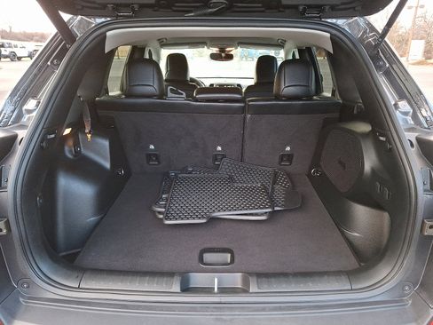 Certified 2022 Jeep Cherokee Trailhawk w/ Sound & Nav Group image 29