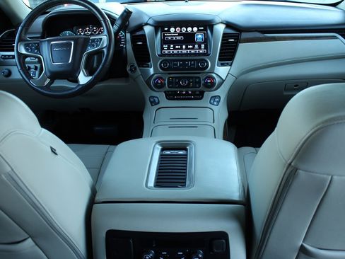 Used 2018 GMC Yukon XL Denali w/ Open Road Package image 13