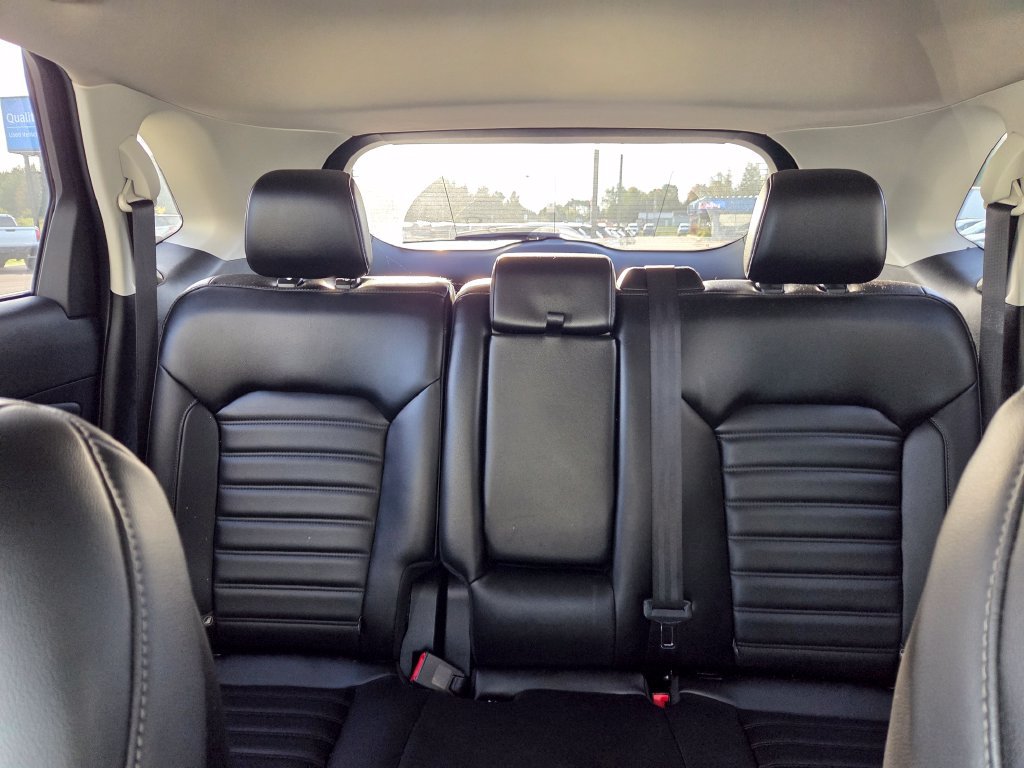 Used 2020 Ford Edge SEL w/ Convenience Package AWD/4WD image 17