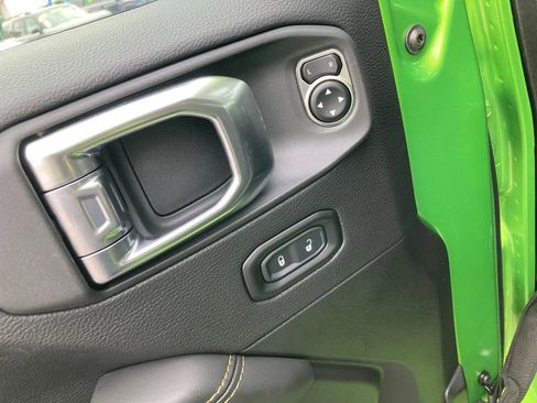 New 2025 Jeep Wrangler Unlimited Rubicon 392 image 12