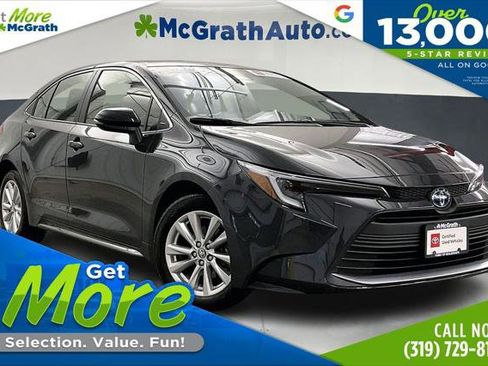 Certified 2024 Toyota Corolla XLE image 1