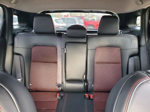 New 2026 Nissan Kicks SR image 14