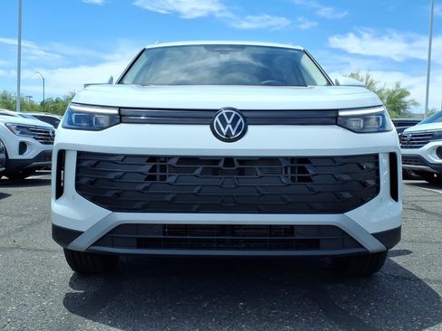 New 2026 Volkswagen Tiguan S AWD/4WD image 2