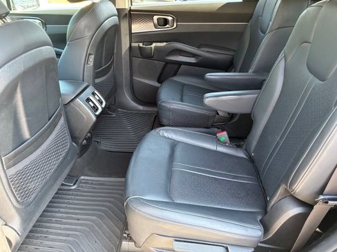 Used 2022 Kia Sorento EX FWD image 15