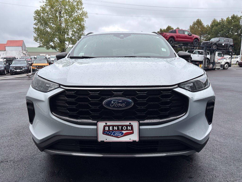 Used 2025 Ford Escape ST-Line FWD image 5