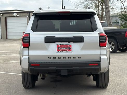 Used 2025 Toyota 4Runner SR5 image 7