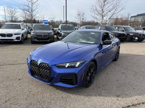New 2026 BMW 430i xDrive Coupe w/ M Sport Package AWD/4WD image 3